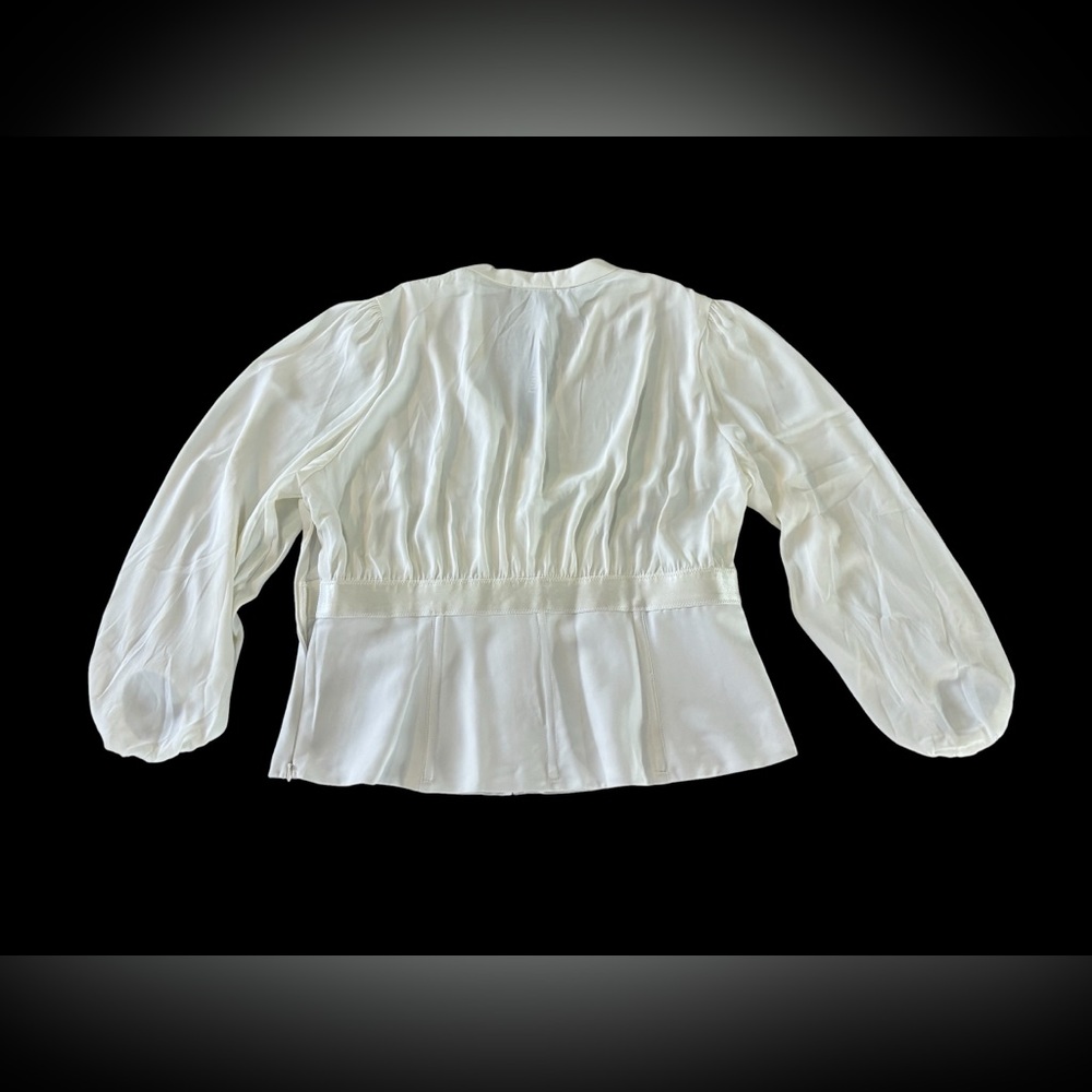 White House Black Market Blouse - Picture 10 of 11